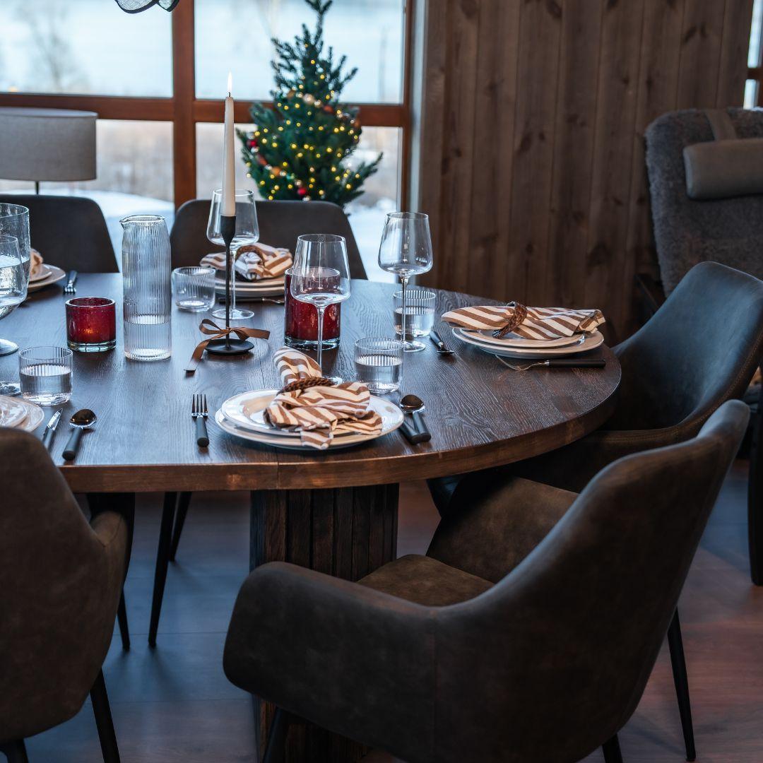 Köp ett matbord och få det lagom till jul.